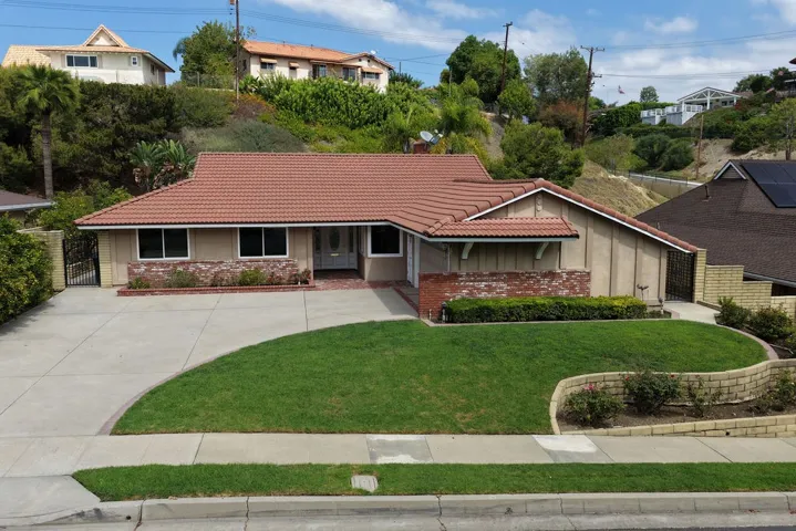 2855 N Shady Glen, Orange, California 92867 — photo 4
