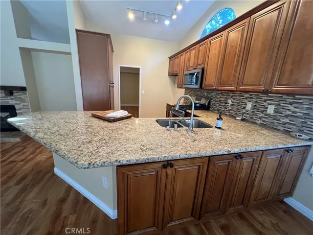 2664 La Morada, Rialto, California 92377 — photo 4