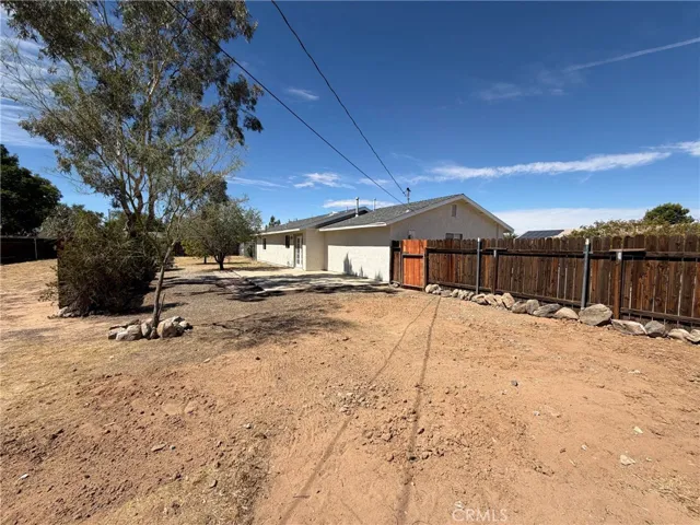20861 Lone Eagle, Apple Valley, California 92308 — photo 5