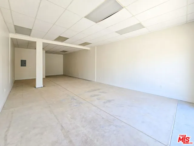 676 W Slauson Avenue, Los Angeles, California 90044 — photo 5