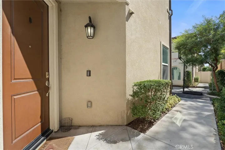 250 W Ridgewood, Long Beach, California 90805 — photo 4