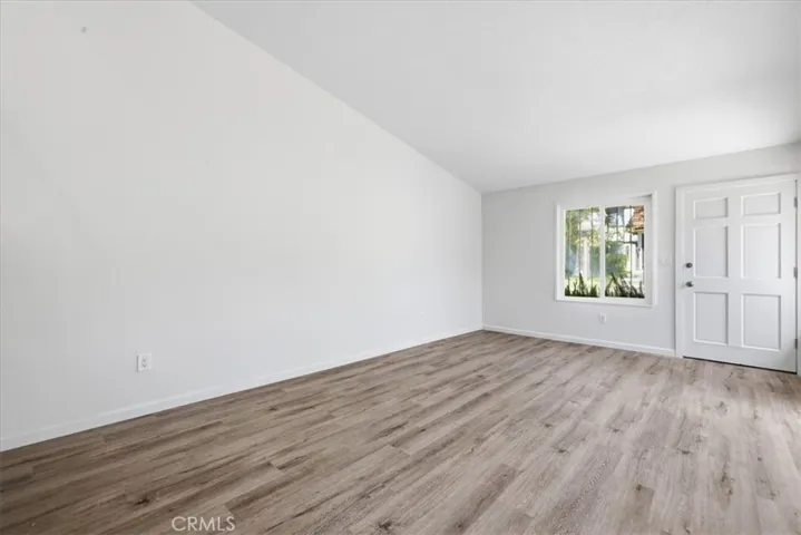 10445 Larwin Unit 3 3, Chatsworth, California 91311 — photo 4