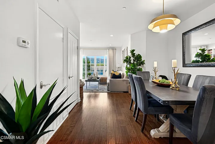 13308 Valleyheart Drive 404, Sherman Oaks, California 91423 — photo 5