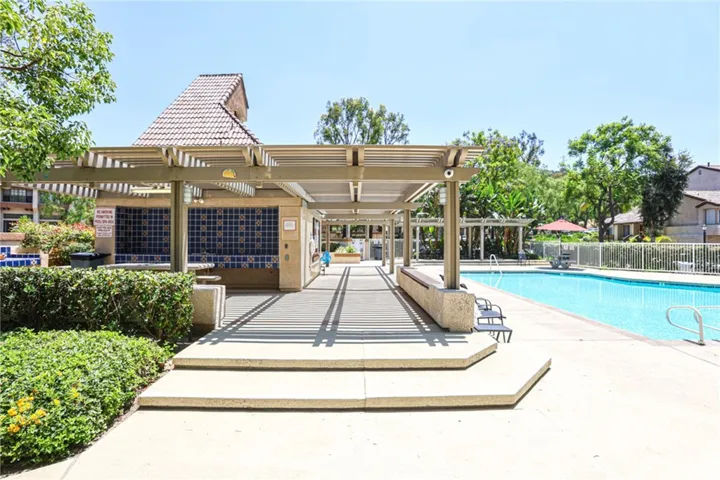21 Wildflower, Pomona, California 91766 — photo 4