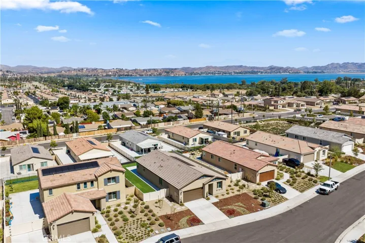 15220 Dawning Court, Lake Elsinore, California 92530 — photo 4
