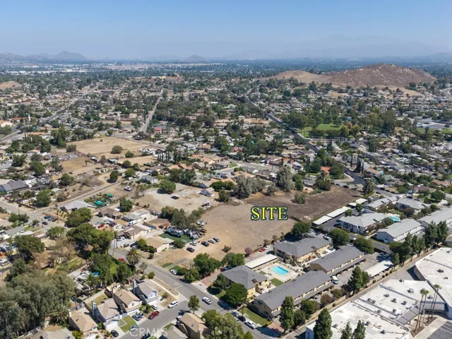 4618 Jones, Riverside, California 92505 — photo 4