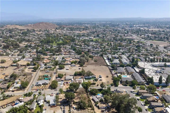 4618 Jones, Riverside, California 92505 — photo 5