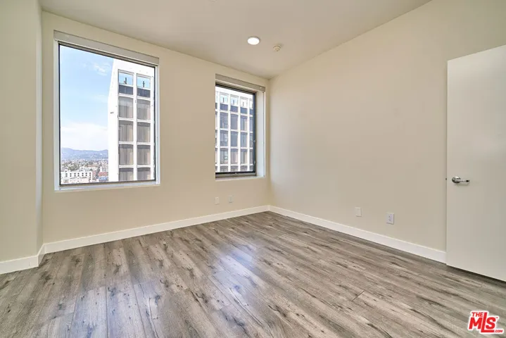 3810 Wilshire Boulevard 1001, Los Angeles, California 90010 — photo 5