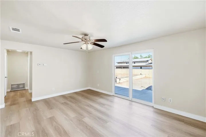 343 E Lingard Street, Lancaster, California 93535 — photo 5