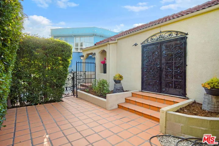 8719 Bonner Drive, West Hollywood, California 90048 — photo 5