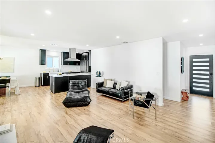 7425 W 88th Pl, Los Angeles, California 90045 — photo 5