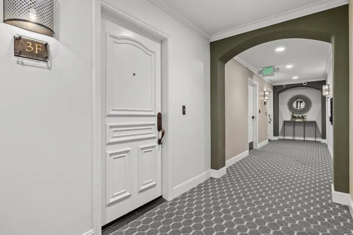 7411 Herschel 3f, La Jolla, California 92037 — photo 4