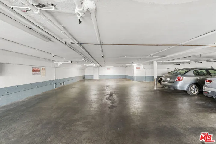 929 N San Vicente Boulevard 4, West Hollywood, California 90069 — photo 5