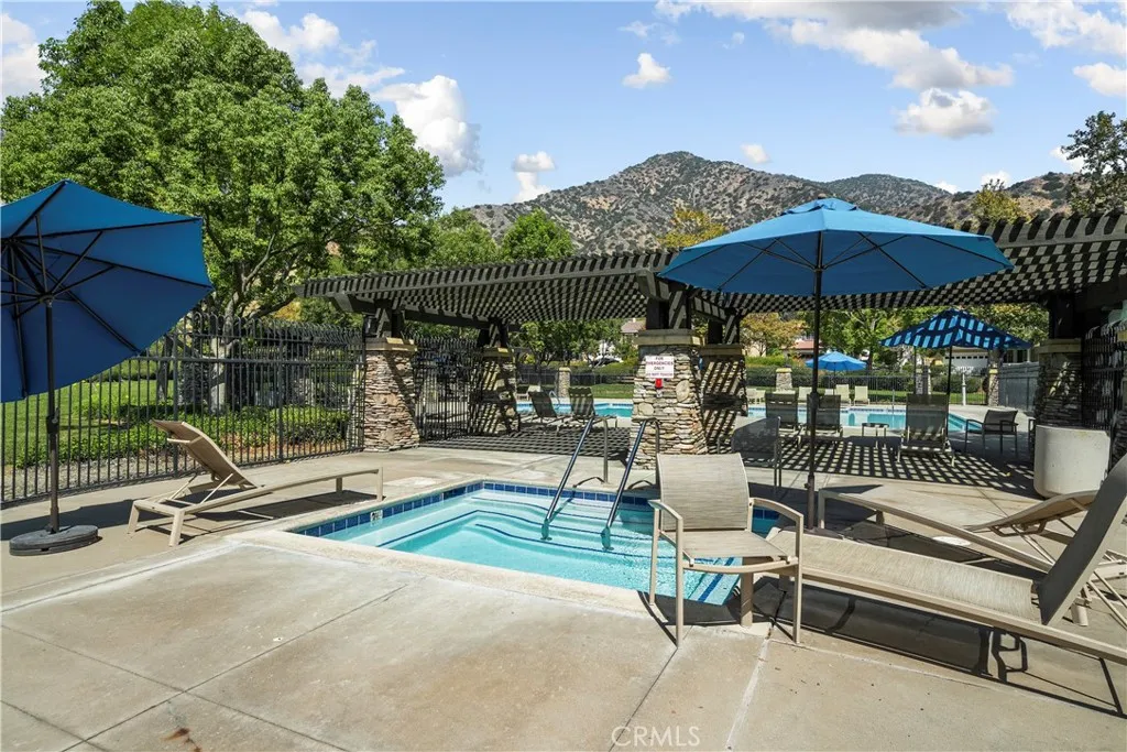 Community Pool View 2 Community Pool View 2