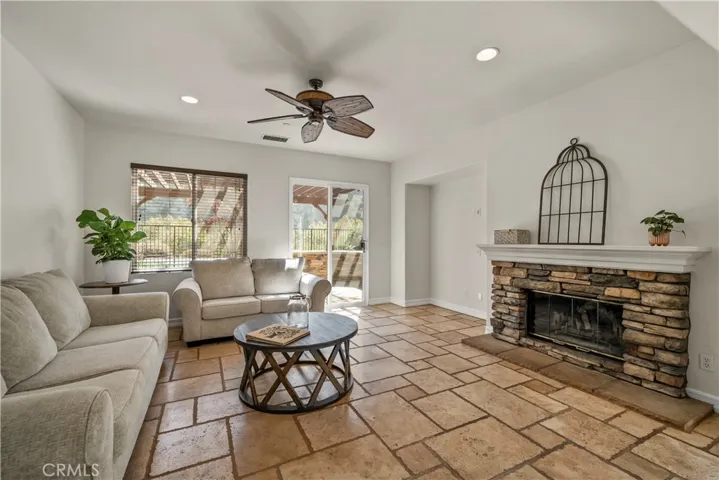 Living Area 2