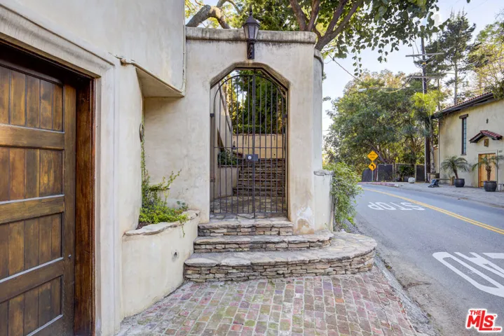 2880 Nichols Canyon Road, Los Angeles, California 90046 — photo 4