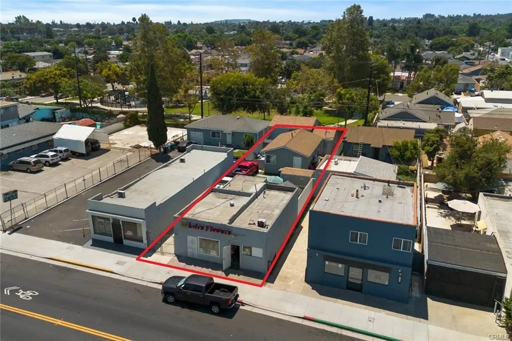 322 E Market Street, Long Beach, California 90805 — photo 4