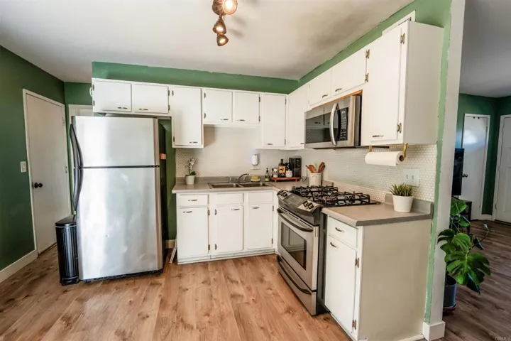 4932 Verde Drive, Oceanside, California 92057 — photo 5