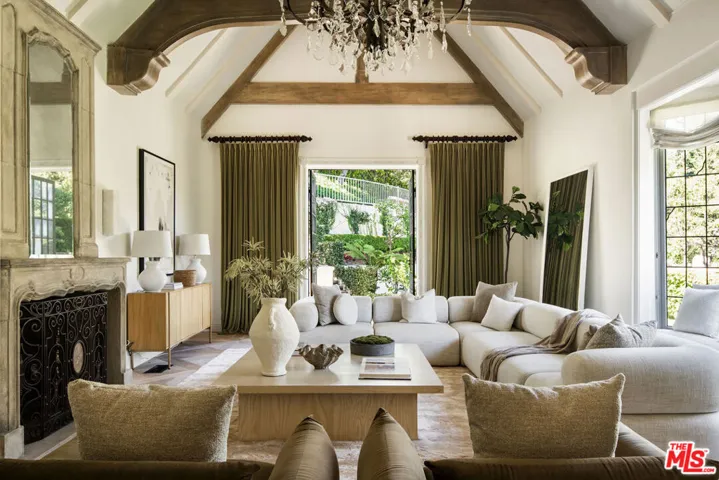 10950 Bellagio Road, Los Angeles, California 90077 — photo 5