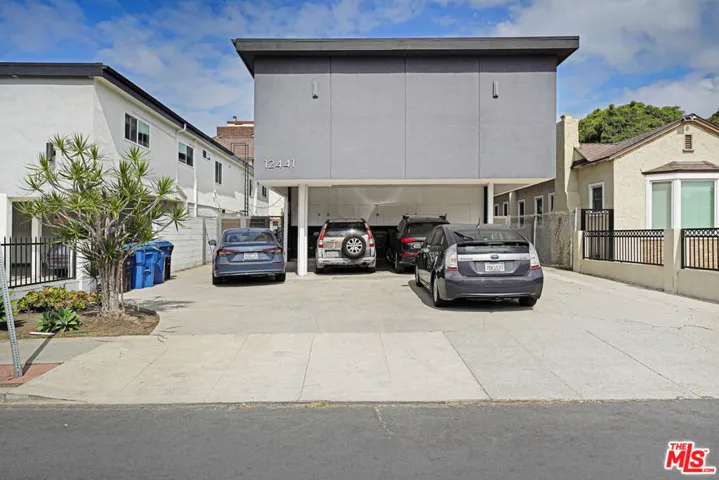 12441 Gilmore Avenue 4, Los Angeles, California 90066 — photo 4