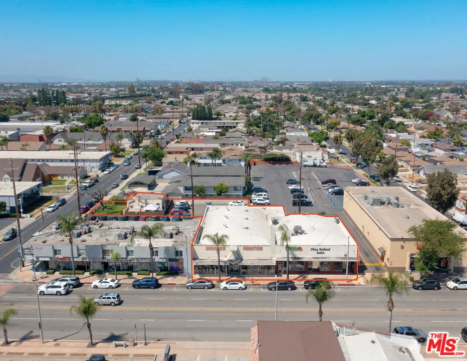 17047 Bellflower Blvd