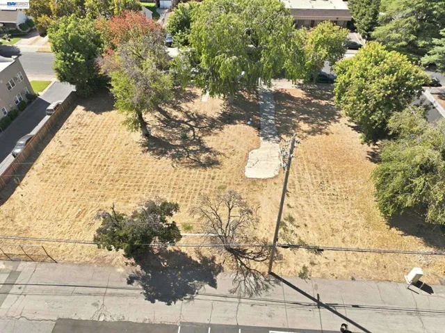 234 N Maple Ave, Manteca, California 95336 — photo 5