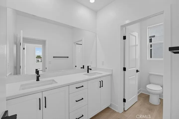 1021 E. Overlook Drive ~ Ready Now