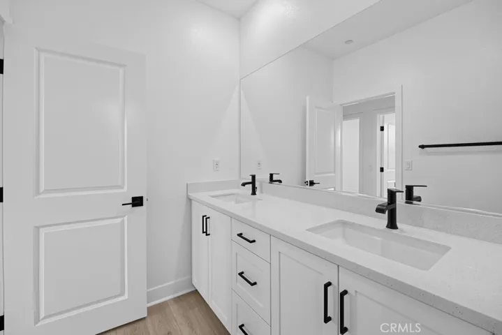 1021 E. Overlook Drive ~ Ready Now