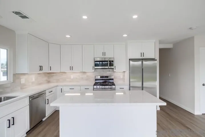 6203 Romo Street, San Diego, California 92115 — photo 4
