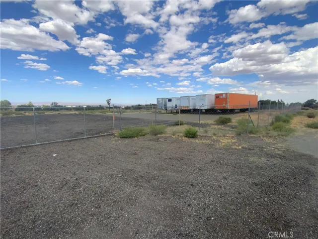 0 Minero, Pinon Hills, California 92372 — photo 4