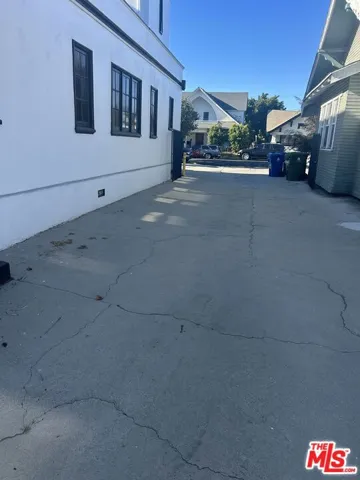 1416 W 37th Drive, Los Angeles, California 90018 — photo 5