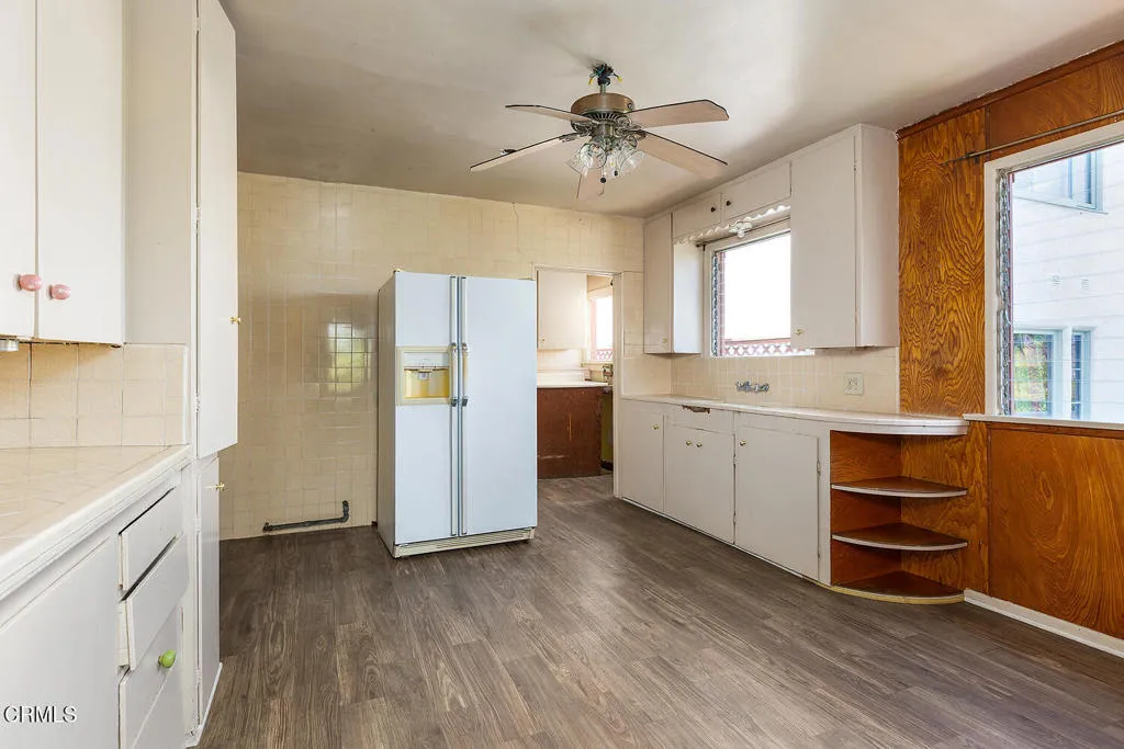 1341 Cambridge Dr 008-mls