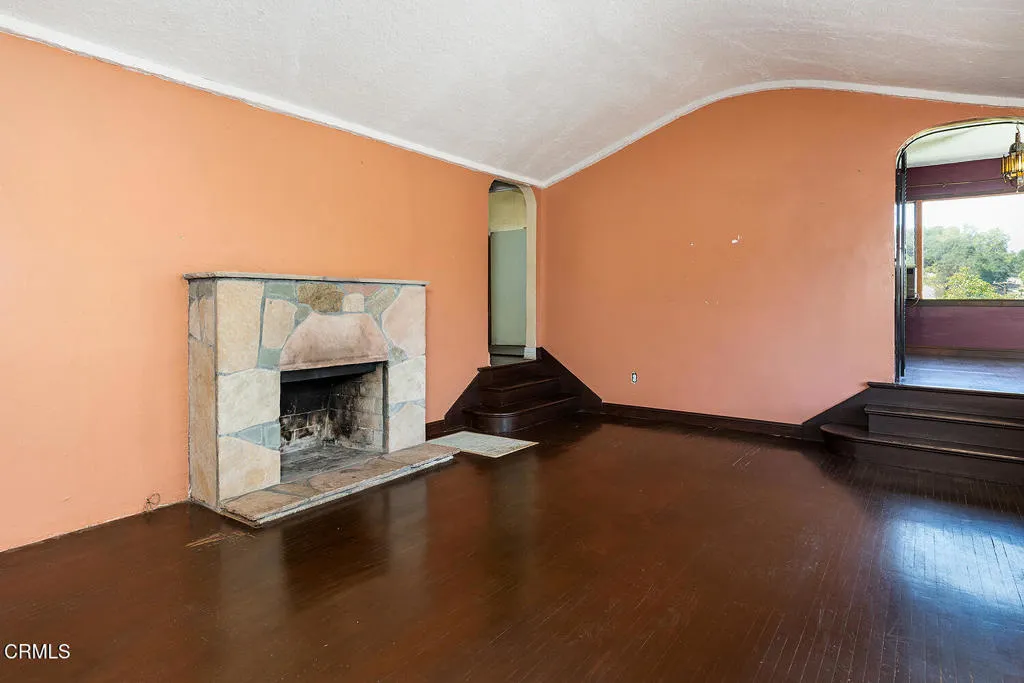 1341 Cambridge Dr 003-mls