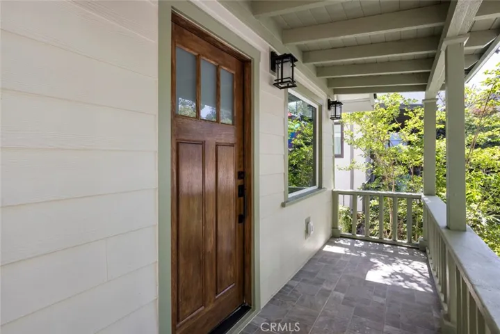 5850 Burwood Ave, Los Angeles, California 90042 — photo 5