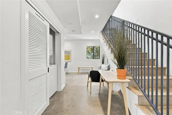 2301 S Cloverdale, Los Angeles, California 90016 — photo 5