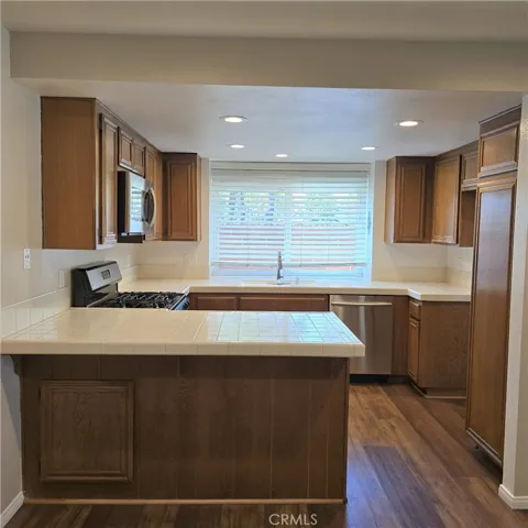 951 Inn Keeper Lane, Corona, California 92881 — photo 4