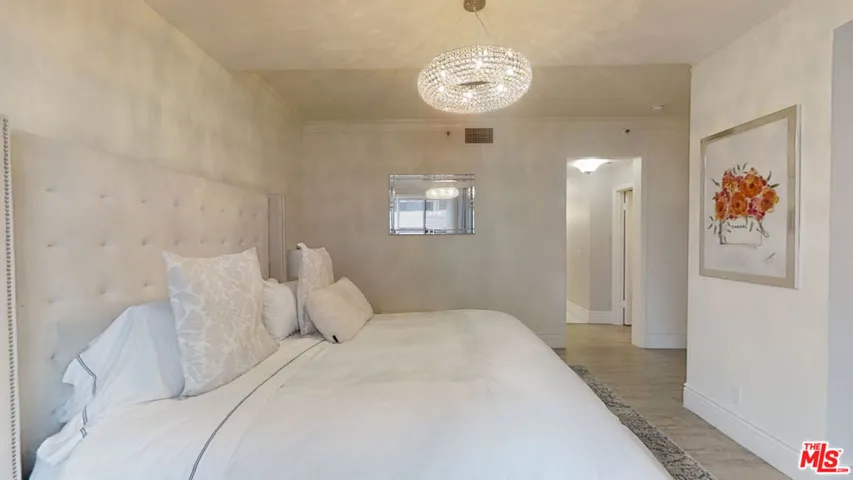 10550 Wilshire Boulevard 501, Los Angeles, California 90024 — photo 4
