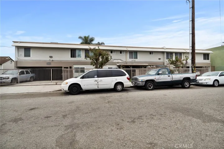 10720 Burin Avenue, Inglewood, California 90304 — photo 4