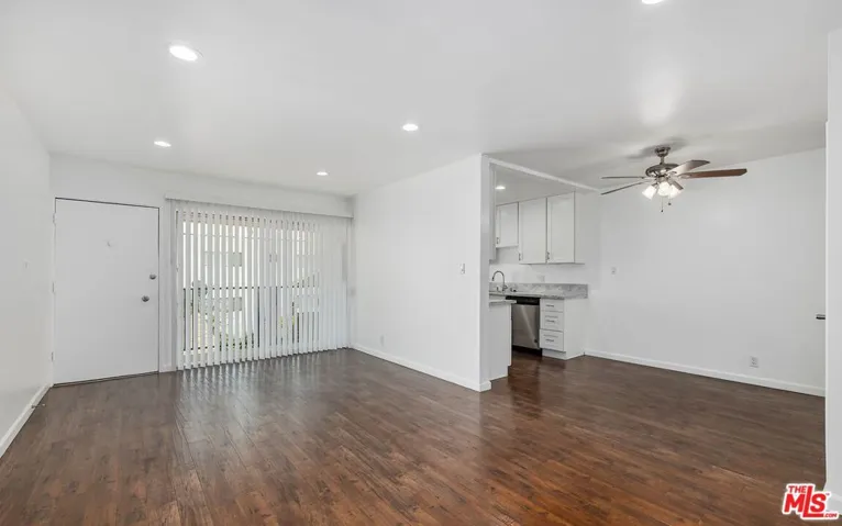 7550 Fountain Avenue 8, West Hollywood, California 90046 — photo 4