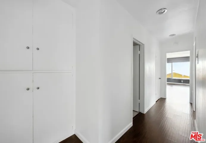 7550 Fountain 9, West Hollywood, California 90046 — photo 4