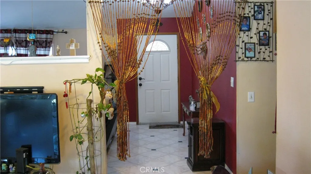 Entry way