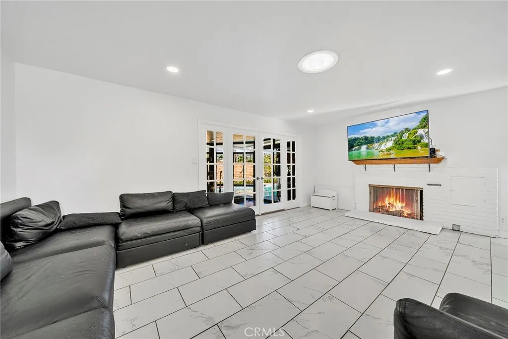 gallery-image 2