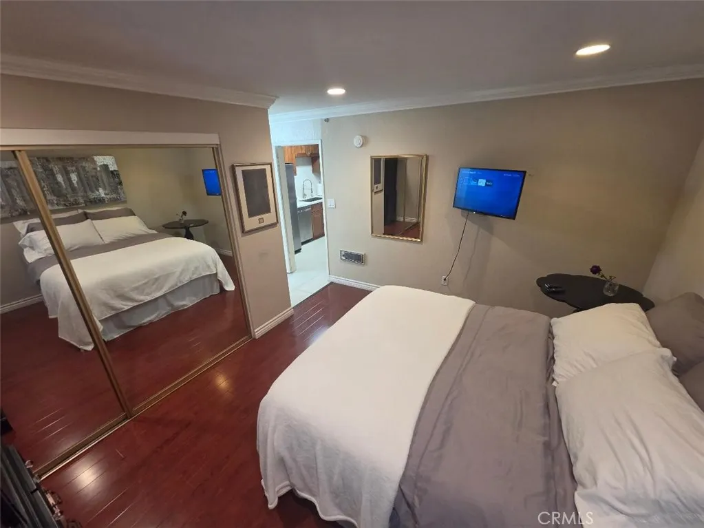 hardwood style flooring in bedroom hardwood style flooring in bedroom