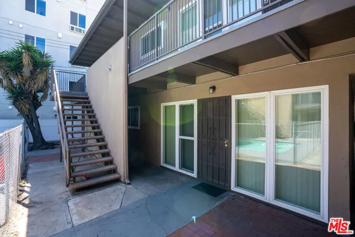 10130 S Inglewood Avenue, Inglewood, California 90304 — photo 5