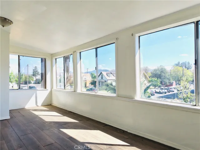 129 E G, Colton, California 92324 — photo 5