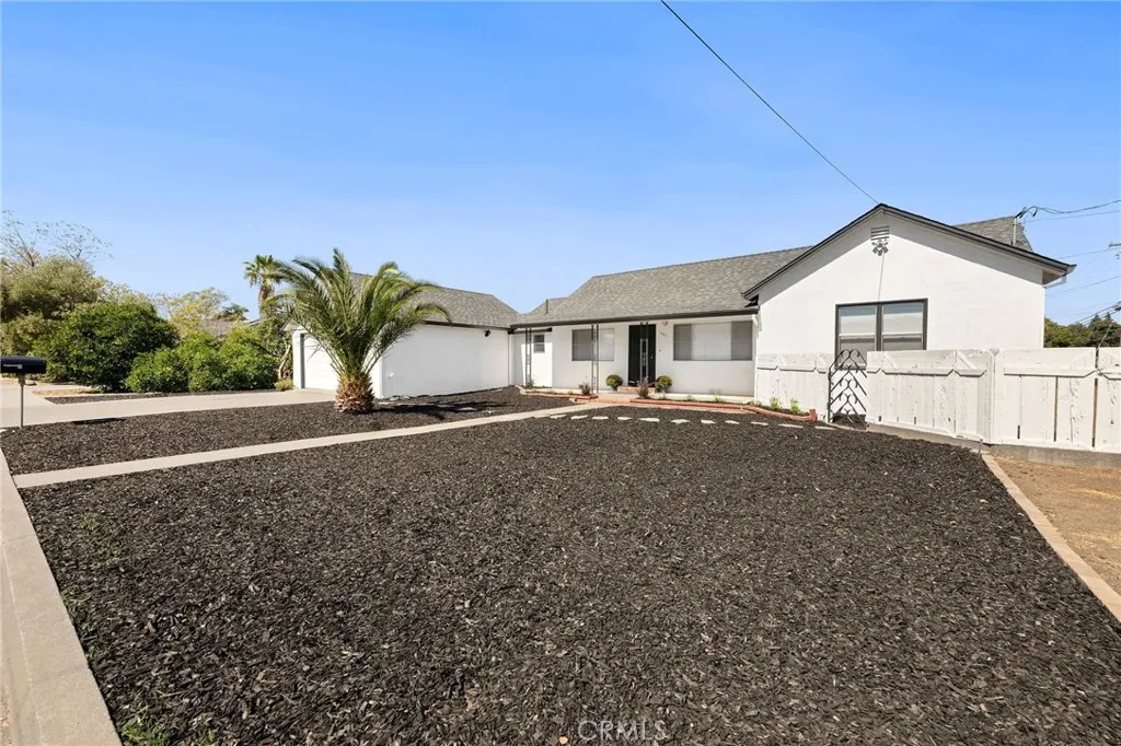 .49 Ac w/2 homes .49 Ac w/2 homes