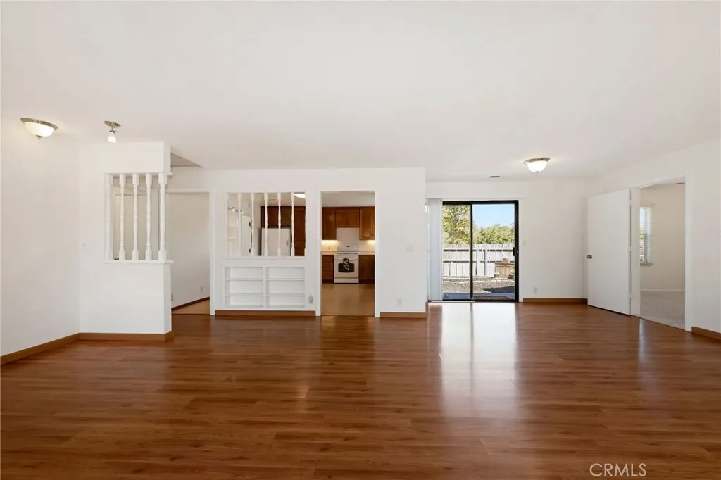 Great Room toward Kitchen Great Room toward Kitchen