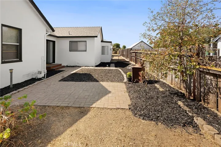 Backyard/Patio Area