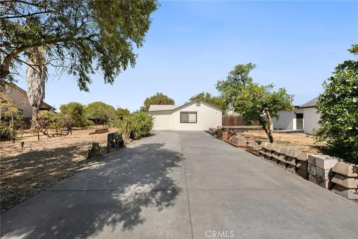 RV Parking/Driveway 2nd home
