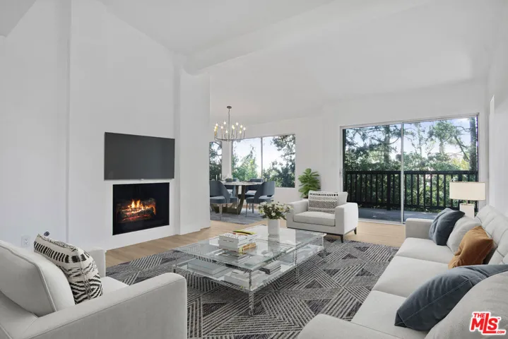 8 Aspen Way, Rolling Hills Estates, California 90274 — photo 4